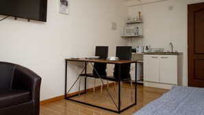 Standard Apartment, 1 Double Bed | Private kitchenette - Apart Puerto Varas (Puerto Varas)