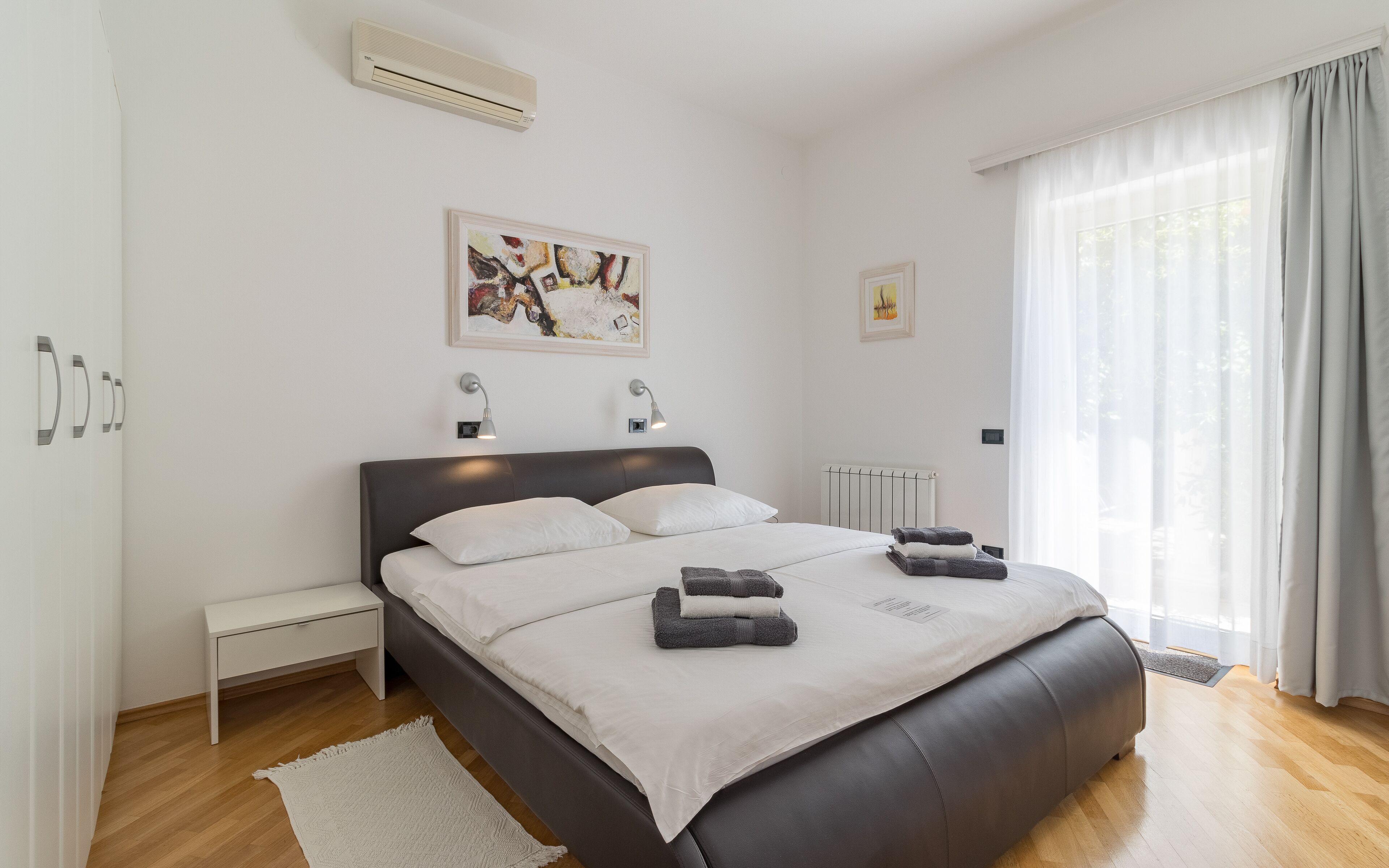 Apartment, 2 Schlafzimmer (86/150) | Zimmersafe, Bügeleisen/Bügelbrett, kostenloses WLAN, Bettwäsche