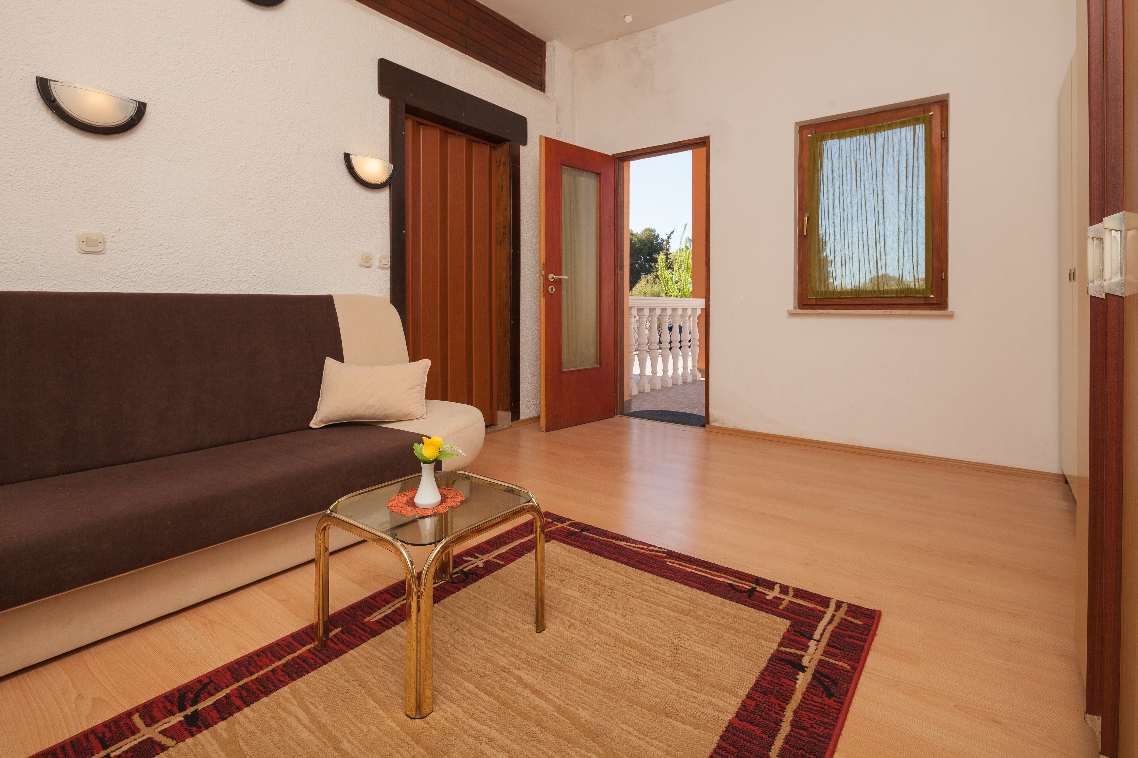 Apartment, 1 Bedroom (324/739) | Living room | TV