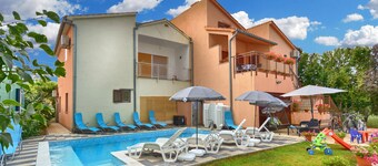 Apartment Vili 351