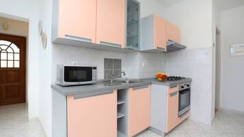 Standard-Apartment, 2 Schlafzimmer (629/1569) | Wohnbereich