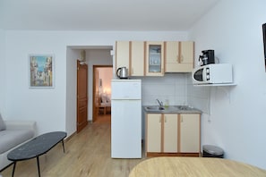 Apartment, 1 Bedroom (709/1652) | Private kitchen