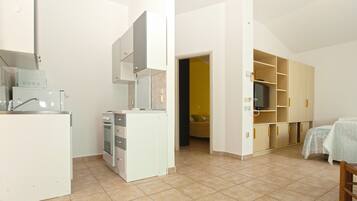 Apartment, 1 Schlafzimmer (810/1892) | Wohnbereich | Fernseher