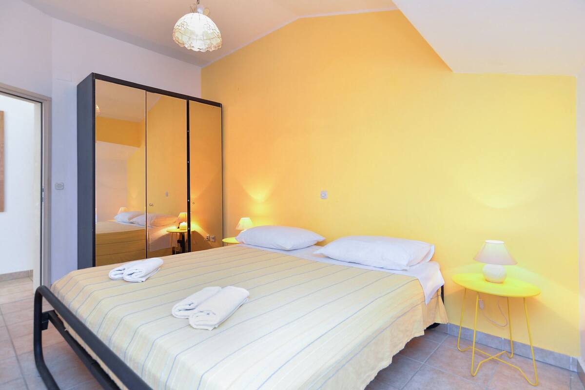 Apartment, 1 Schlafzimmer (810/1892) | 1 Schlafzimmer, Bügeleisen/Bügelbrett, kostenloses WLAN, Bettwäsche