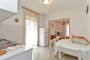 Apartment, 1 Bedroom (828/1938) | Private kitchen | Fridge, coffee/tea maker - Apartment Josip 828 (Labin)