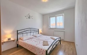Apartment, 2 Bedrooms (806/1879) | Iron/ironing board, cribs/infant beds, free WiFi, bed sheets - Apartment Nado 806 (Pula)