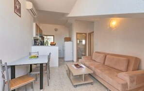 Apartment, 1 Schlafzimmer (806/1882) | Wohnbereich | Fernseher