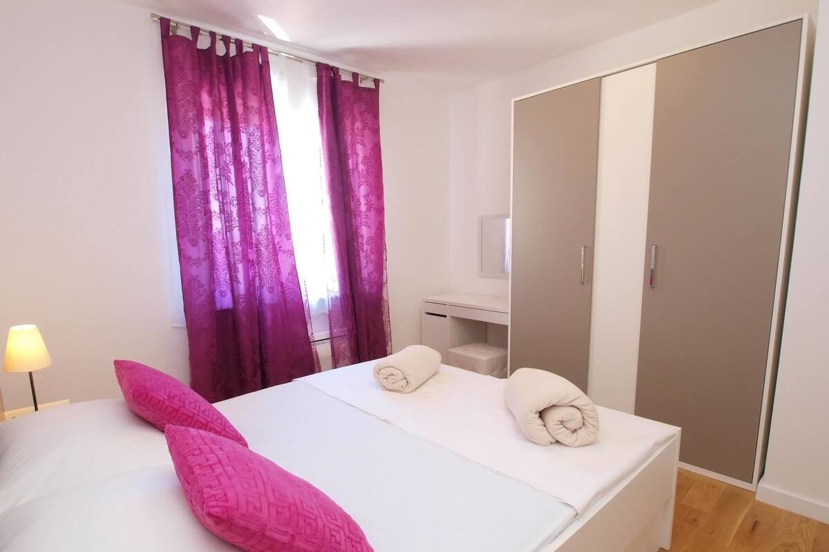 In-room safe, iron/ironing board, cribs/infant beds, free WiFi