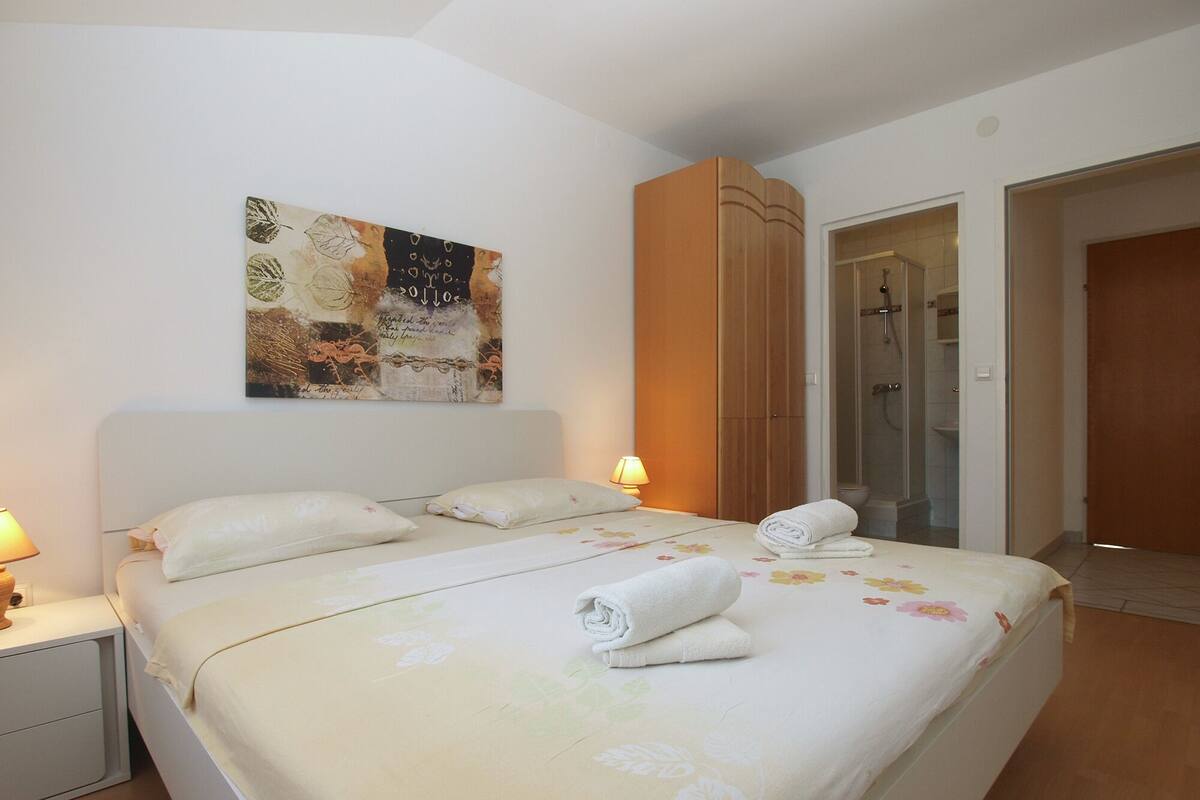 Appartement, 3 chambres (770/1796) | 2 chambres, fer et planche à repasser, Wi-Fi gratuit, draps fournis