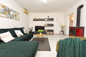 Televisión de pantalla plana