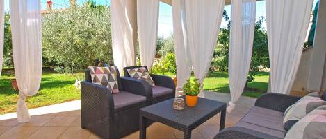 Apartment, 2 Bedrooms (611/1463) | Terrace/patio