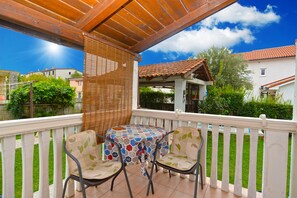 Apartment, 1 Bedroom (405/917) | Terrace/patio - Apartment  Ana 405 (Medulin)