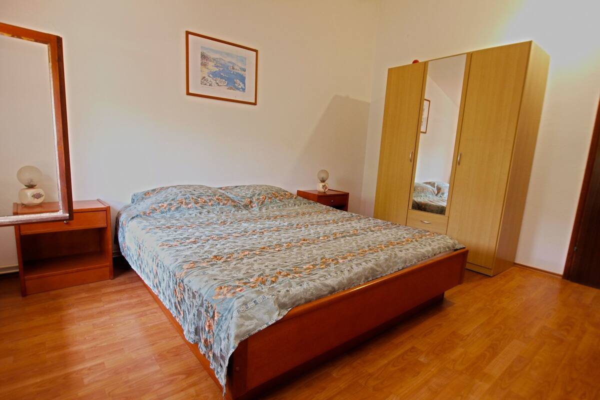 Apartment, 1 Bedroom (424/978)