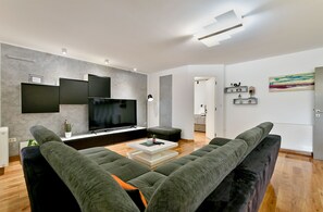 公寓, 2 間臥室 (408/1710) | 起居區 | 平面電視