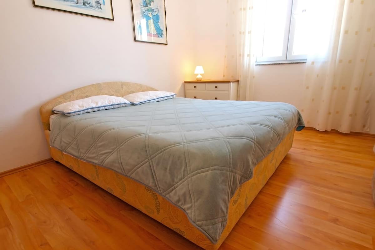 Apartment, 3 Bedrooms (399/8985)