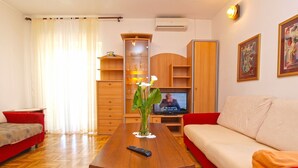 Departamento, 3 habitaciones (399/8985) | Sala de estar