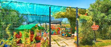 Children's play area - outdoor