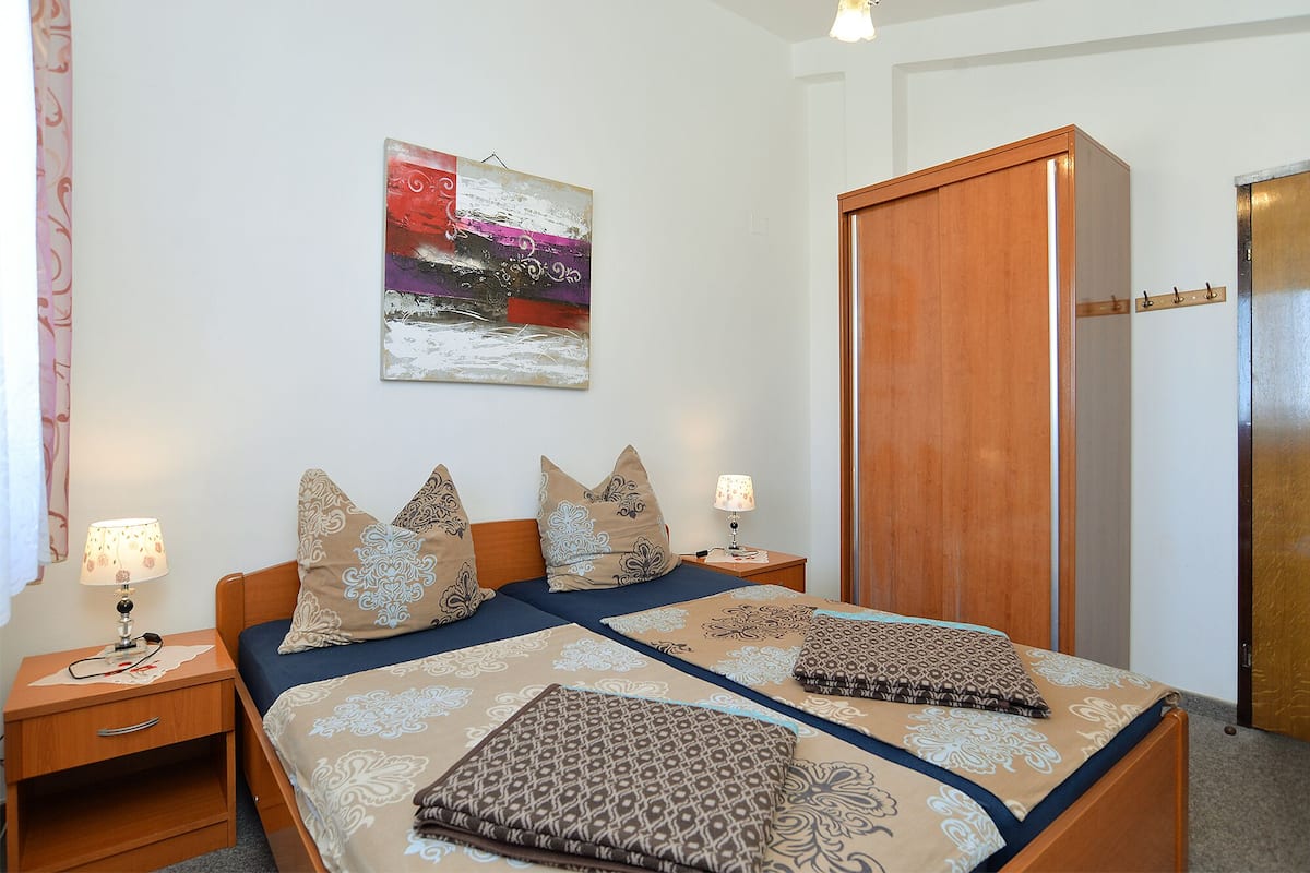 Appartamento, 2 camere da letto (1223/11185) | 2 camere, ferro/asse da stiro, Wi-Fi gratuito, lenzuola