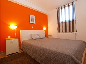 مكواة/لوح كي وواي فاي مجانًا وملاءات أسرّة