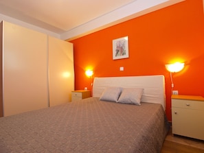 Apartment, 2 Bedrooms (1420/13286)