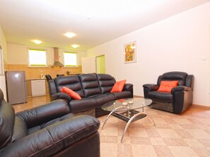 غرفة المعيشة