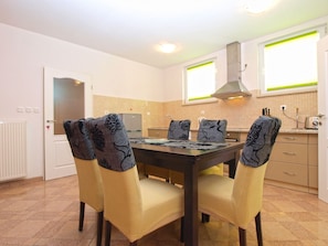 Appartement, 2 chambres (1420/13286) | Restauration dans la chambre