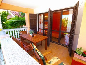 Apartment, 2 Bedrooms (768/1788) | Terrace/patio