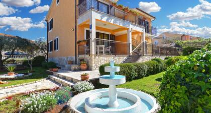Apartments Maria 1021