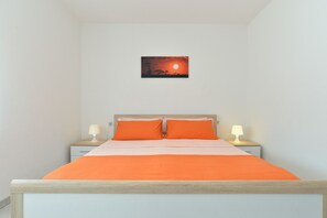 Apartment, 1 Bedroom (100/190) | Iron/ironing board, free WiFi, bed sheets - Apartments Tanja 100 (Pula)