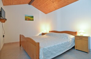 Iron/ironing board, free WiFi, bed sheets - Apartments Jenny 518 (Pula)