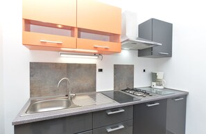 Apartment, 1 Bedroom (295/1062) | Private kitchen