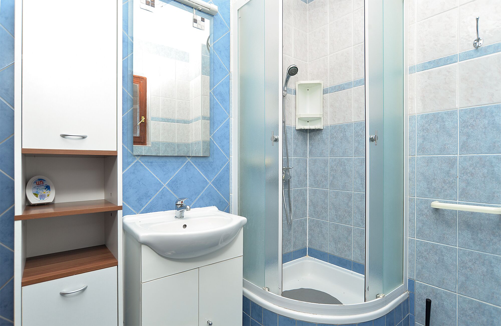 Apartamento, 1 habitación (295/2145) | Baño | Ducha, secador de pelo y toallas