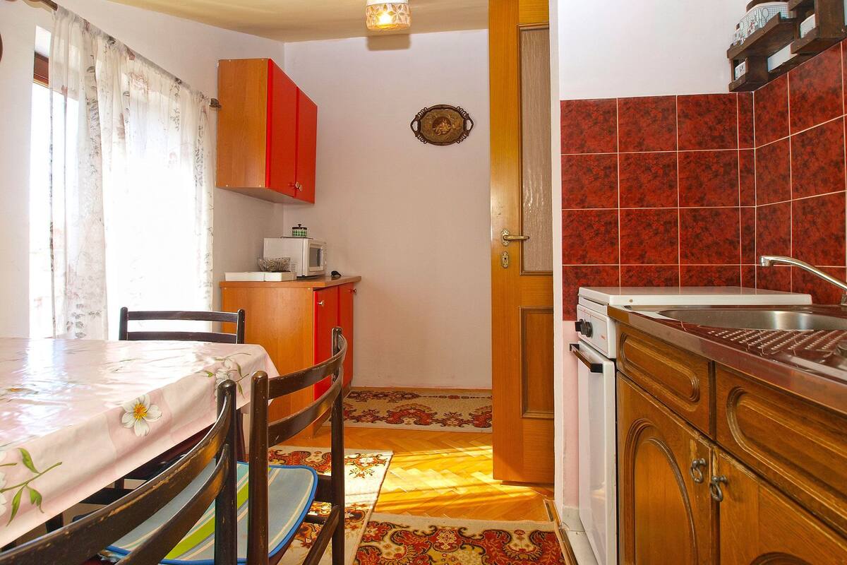 Appartement, 2 chambres (382/875) | Cuisinette privée | Réfrigérateur, four à micro-ondes, surface de cuisson, cafetiÚre-théiÚre