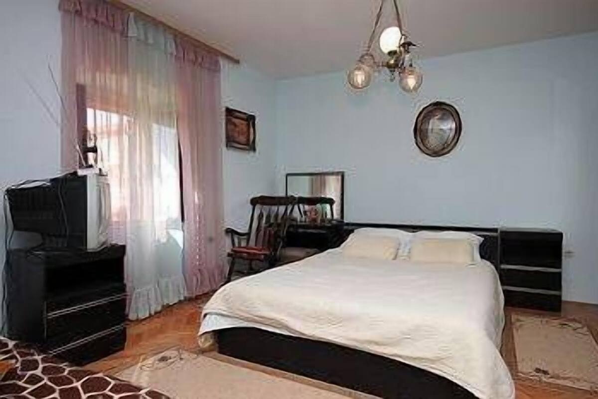 Appartement, 1 chambre (382/872) | Fer et planche à repasser, lit de bébé, literie fournie