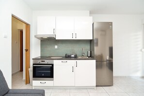 Lejlighed - 1 soveværelse (928/2195) | Privat køkken | Køleskab, mikrobølgeovn, kaffe-/temaskine, elkedel