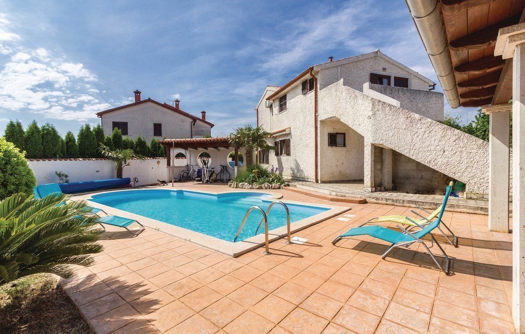 Piscina all'aperto