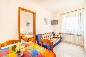 Apartment, 1 Bedroom (829/1944) | Living area - Apartments Bonita 829 (Umag)