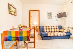 Apartment, 1 Bedroom (829/1944) | Living area - Apartments Bonita 829 (Umag)