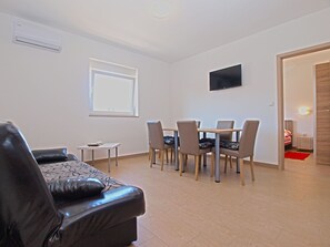 Apartment, 2 Bedrooms (1480/13826) | In-room dining - Apartments Dario 1480 (Liznjan)
