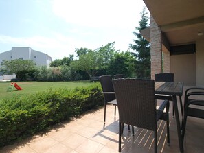 Apartment, 2 Schlafzimmer (799/1984) | Terrasse/Patio