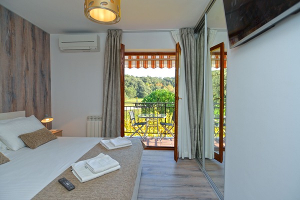 Apartment, 2 Bedrooms (1299/12346) | Iron/ironing board, WiFi (free), bed sheets