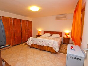 Apartment, 1 Bedroom (41/55) | Iron/ironing board, free WiFi, bed sheets - Apartments Ivan 41 (Pula)