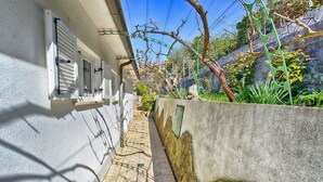 Exterior detail - Apartments Heli 1280 (Labin)