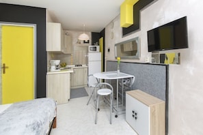 Apartment, 1 Bedroom (1280/12243) | Living area | Flat-screen TV - Apartments Heli 1280 (Labin)