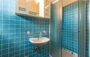 Apartment, 2 Bedrooms (1328/12574) | Bathroom sink - Apartments Ivo 1328 (Fazana)