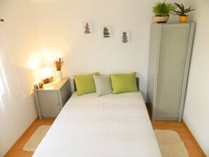 Apartment, 1 Bedroom | Iron/ironing board, free WiFi, bed sheets