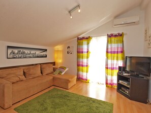 Apartment, 2 Schlafzimmer (44/9138) | Wohnzimmer