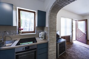 Apartment, 2 Bedrooms (1398/13154) | Living area | TV - Apartments Bubamara 1398 (Medulin)