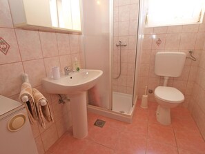 Apartamento, 2 habitaciones (1124/9663) | Baño | Secador de pelo y toallas