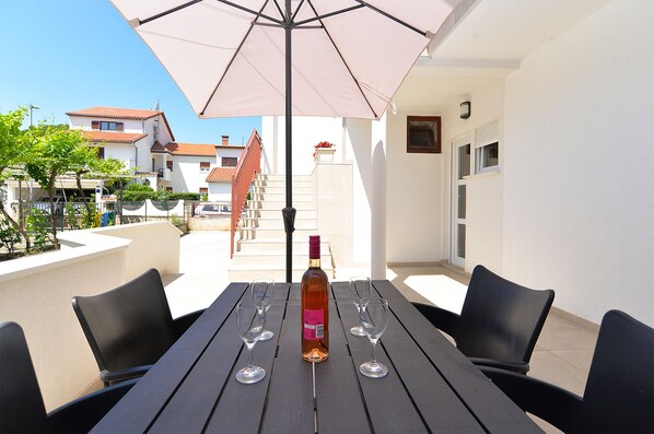 Leilighet, 2 soverom (1124/9664) | Terrasse/patio